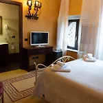 Residenza L'antico Borgo 4* Filadelfia