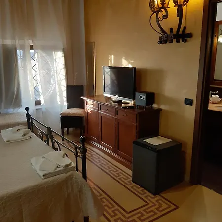 מלון Residenza L'antico Borgo 4*