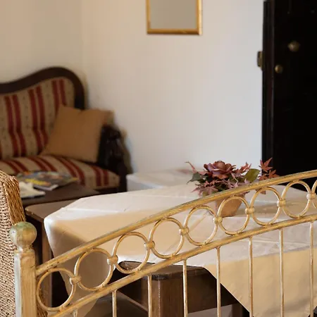 Residenza L'antico Borgo מלון Filadelfia