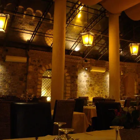 מלון Residenza L'antico Borgo 4*