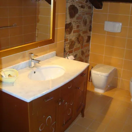 מלון Residenza L'antico Borgo 4*