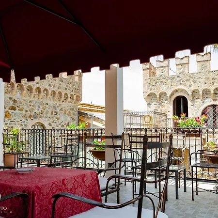 Residenza L'antico Borgo 4*